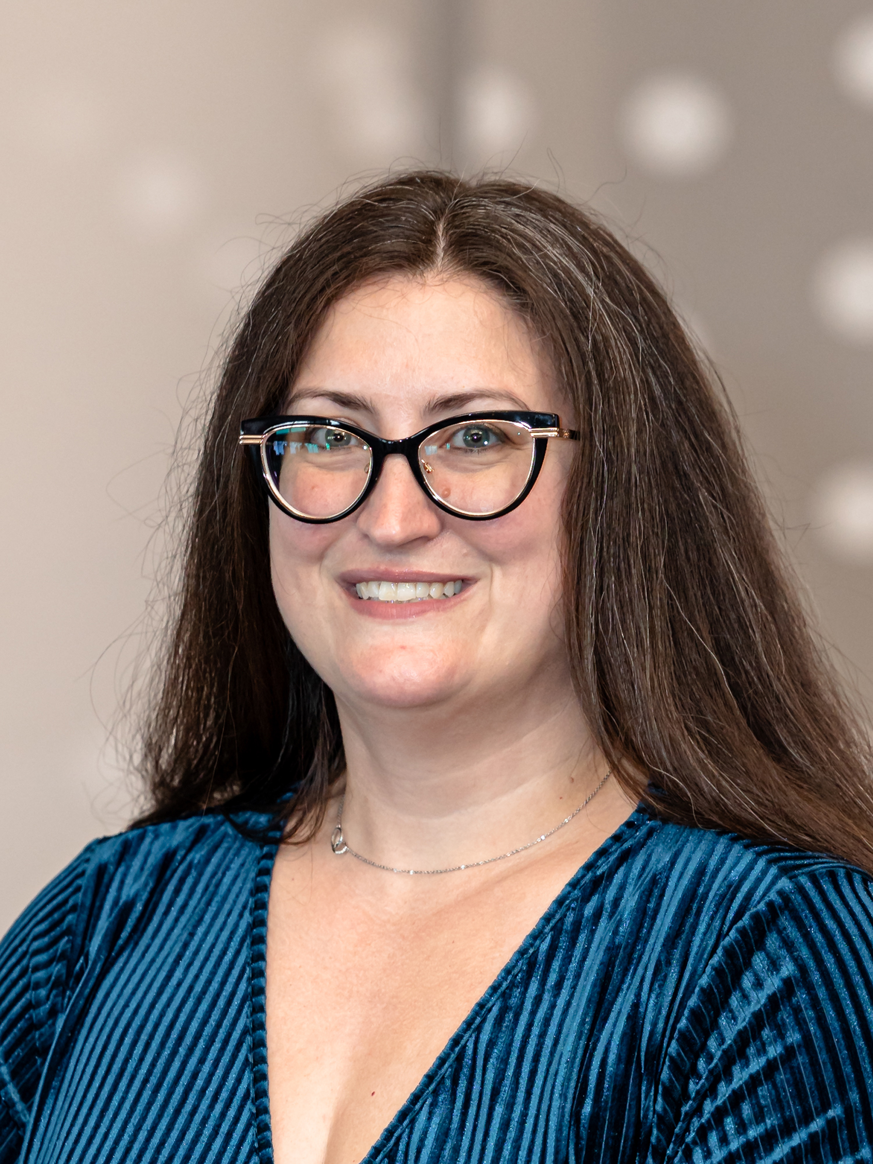 Headshot of Danielle Botelho